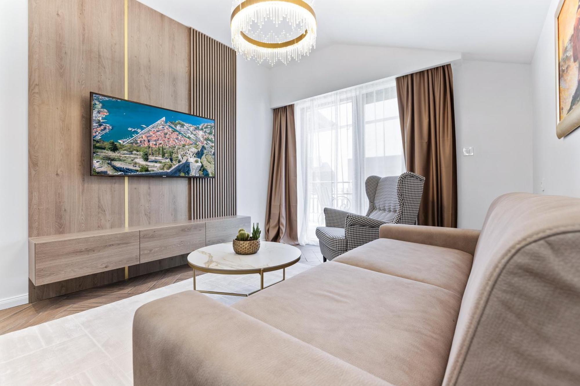 Dekaderon Lux Apartments Kotor Exterior photo